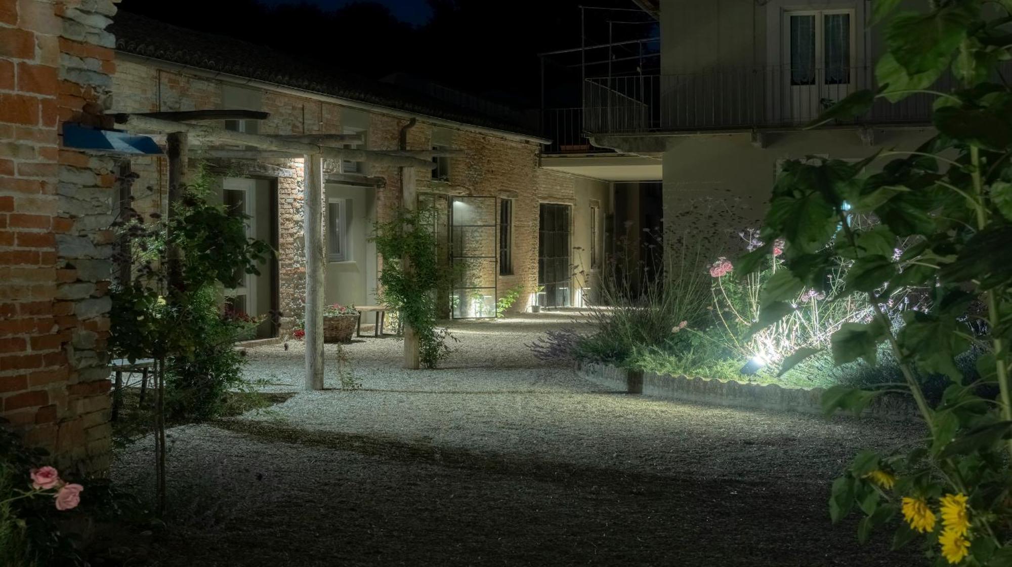 산토 스테파노 벨보 Vigne Di Fagnano 1709 Eco Relais 게스트하우스 외부 사진